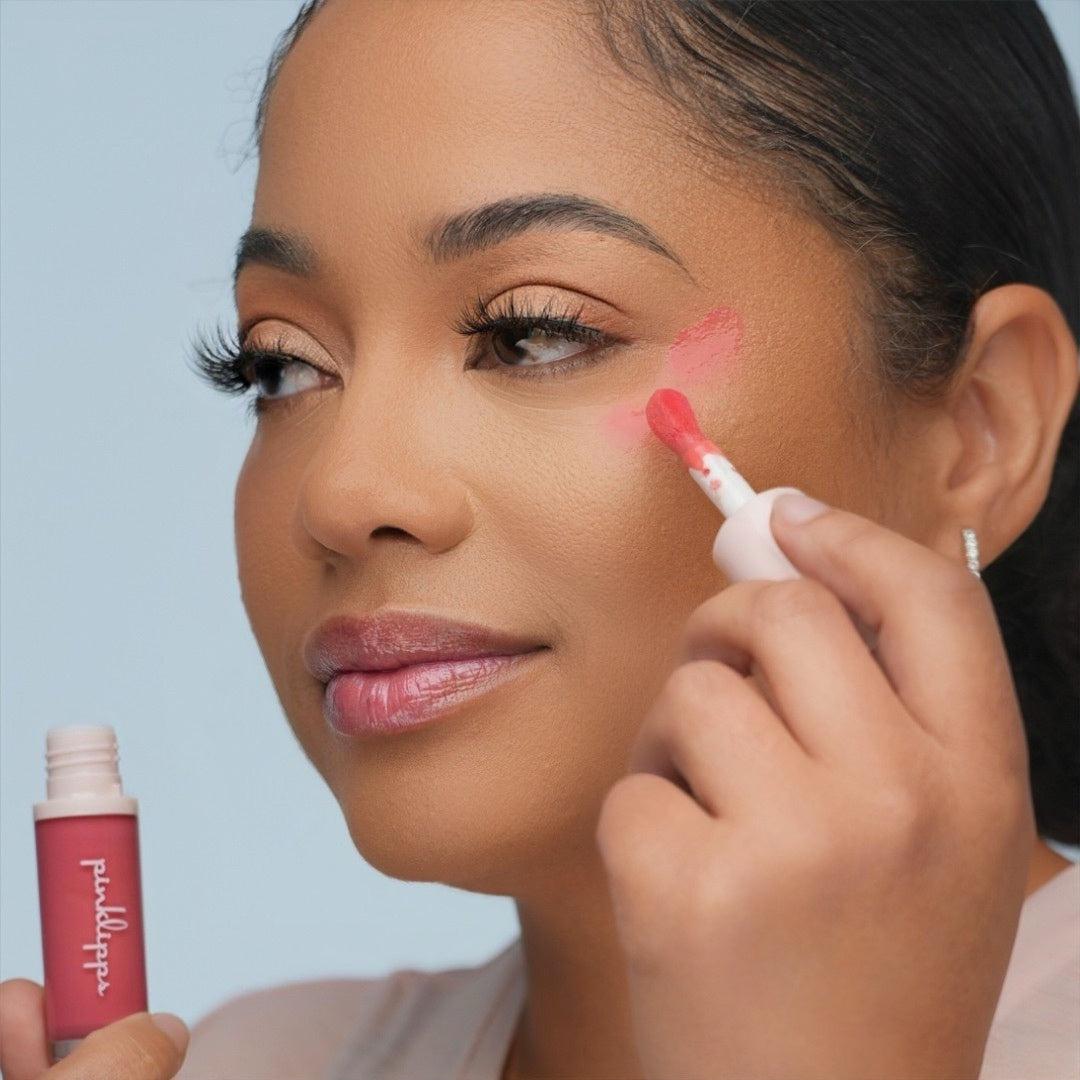 light to medium model with Everlasting Liquid Blush Radiance