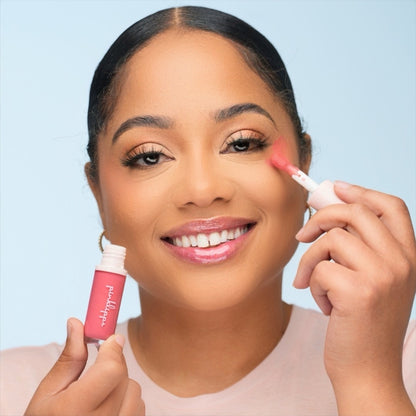 light to medium model with Everlasting Liquid Blush Radiance