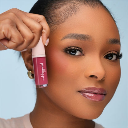 medium to deep model with Everlasting Liquid Blush Rich